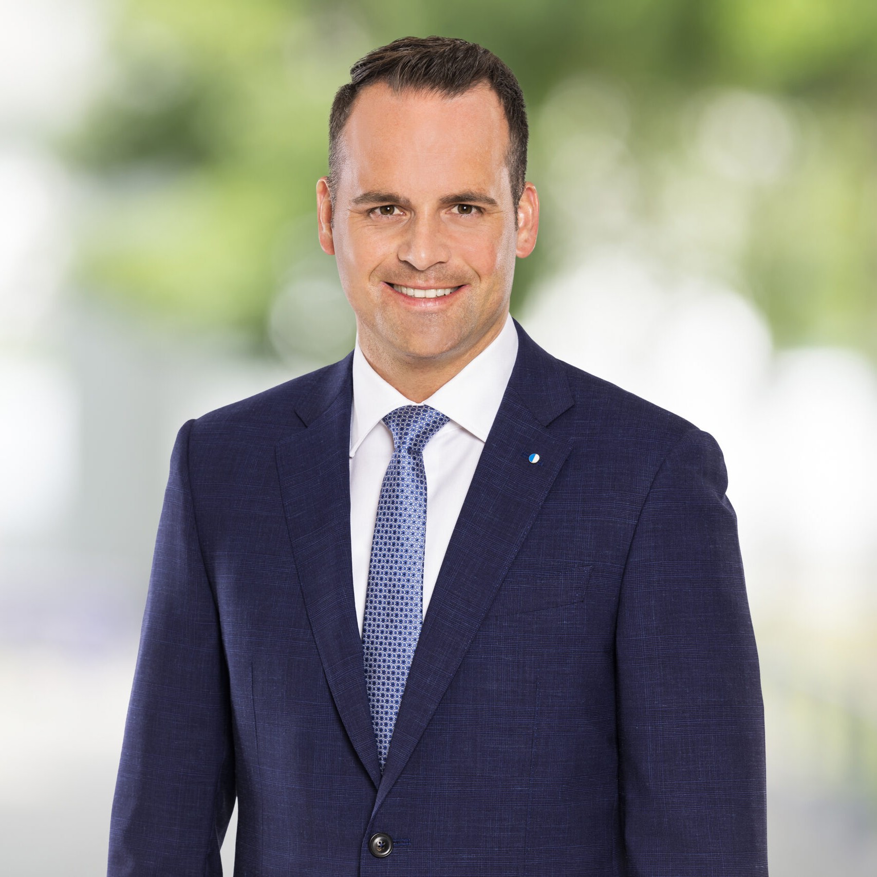 DamianMueller_offiziell_quer-scaled